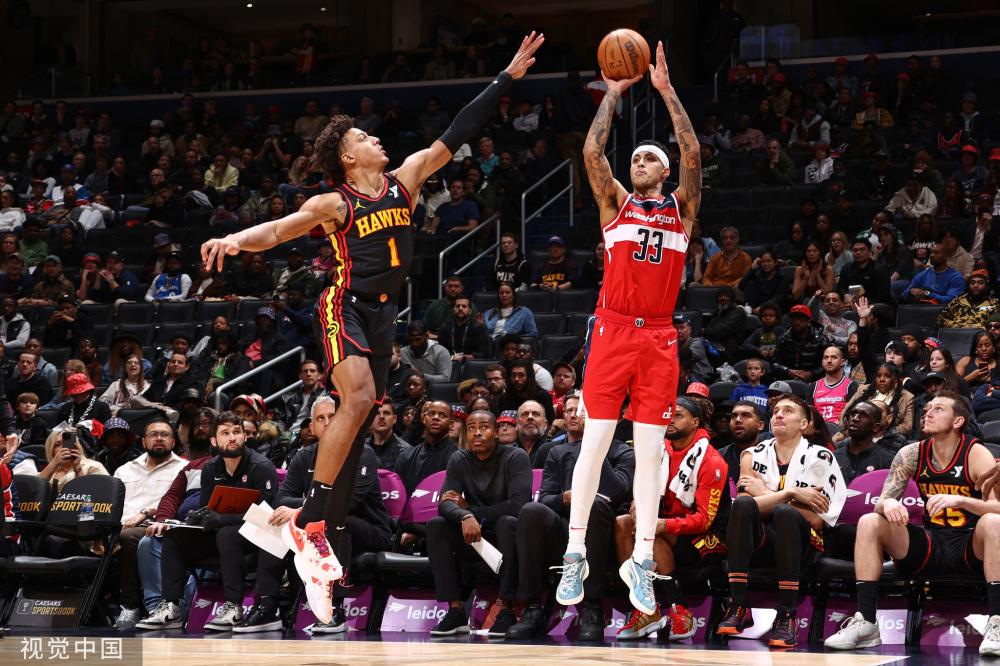 激烈争执 激烈争执