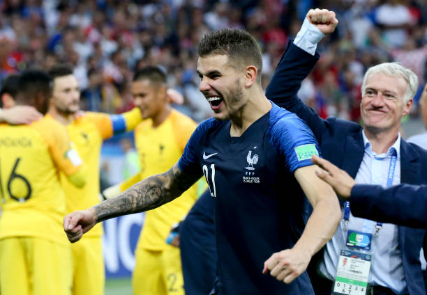 采取稳健的 采取稳健的